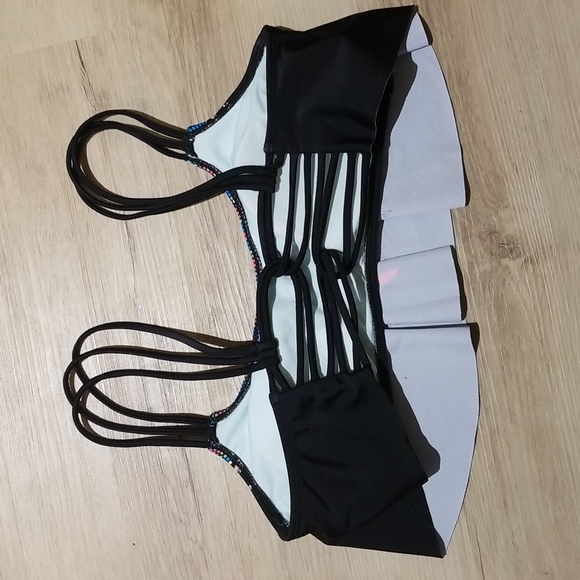 OP Bikini Top with Ruffles - Picture 3 of 6